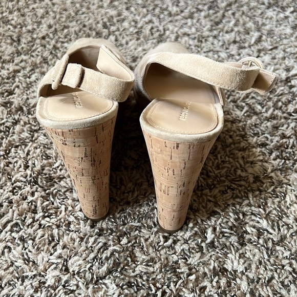 Veronica Beard Dali Suede Peep Toe Platform Wedge Sandals in Sand Size 10M - Picture 12 of 12